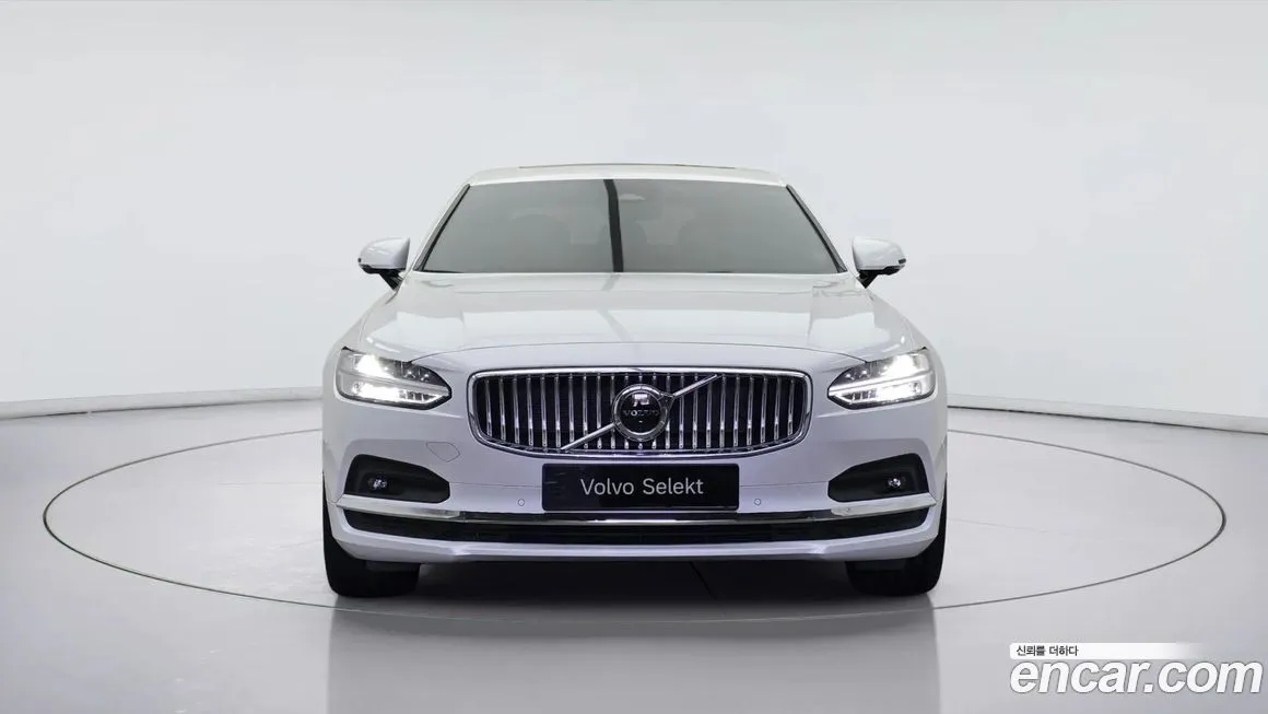 Volvo S90 2023 из KR, фото 4