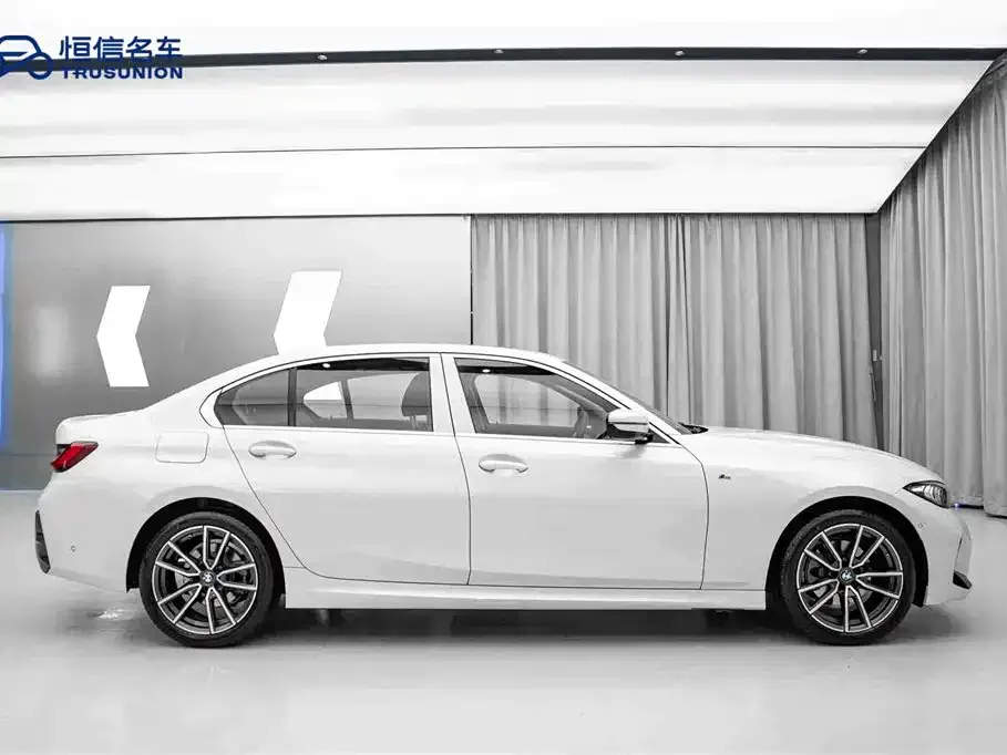 BMW 3 Series 2024 из CN, фото 7