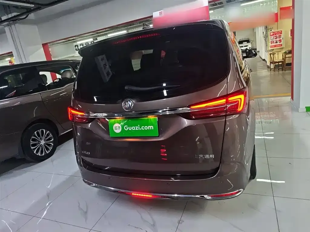 Buick GL8 2023 из CN, фото 5