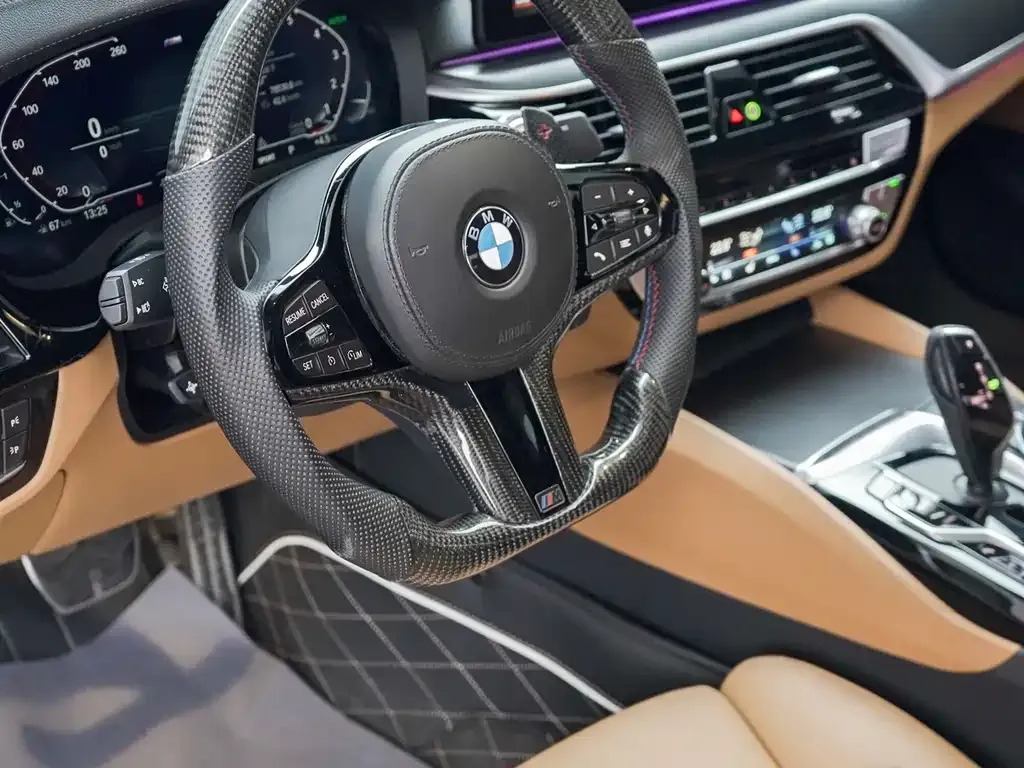 BMW 5 Series (Import) 2023 из CN, фото 8