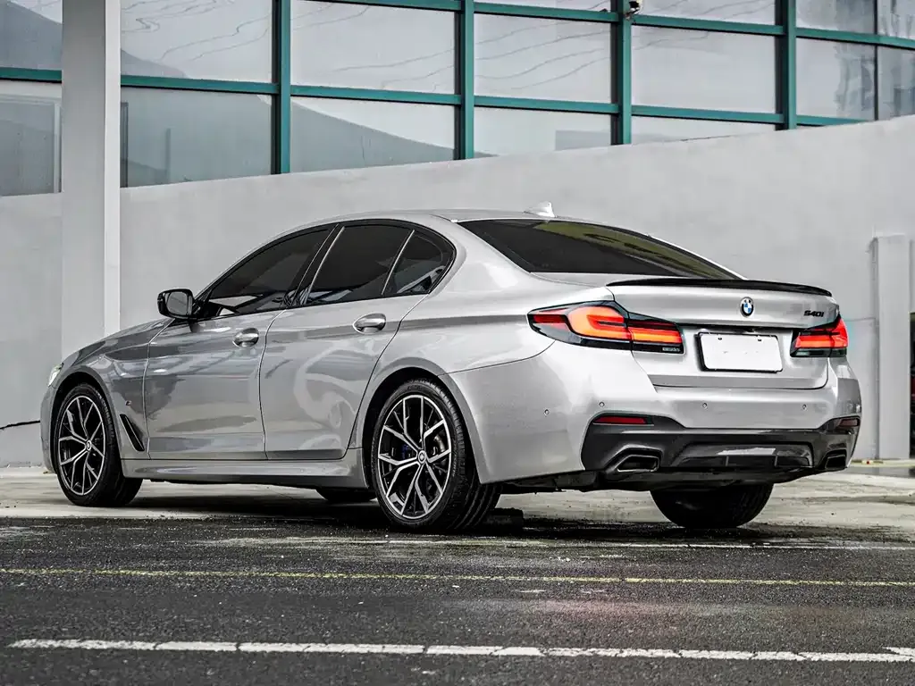 BMW 5 Series (Import) 2023 из CN, фото 10