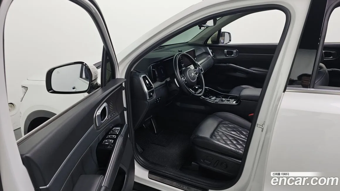 Kia Sorento — фото 6