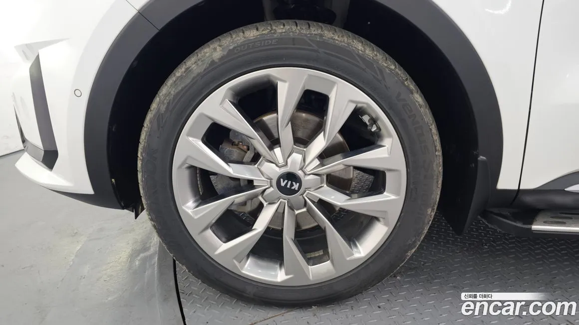 Kia Sorento — фото 5