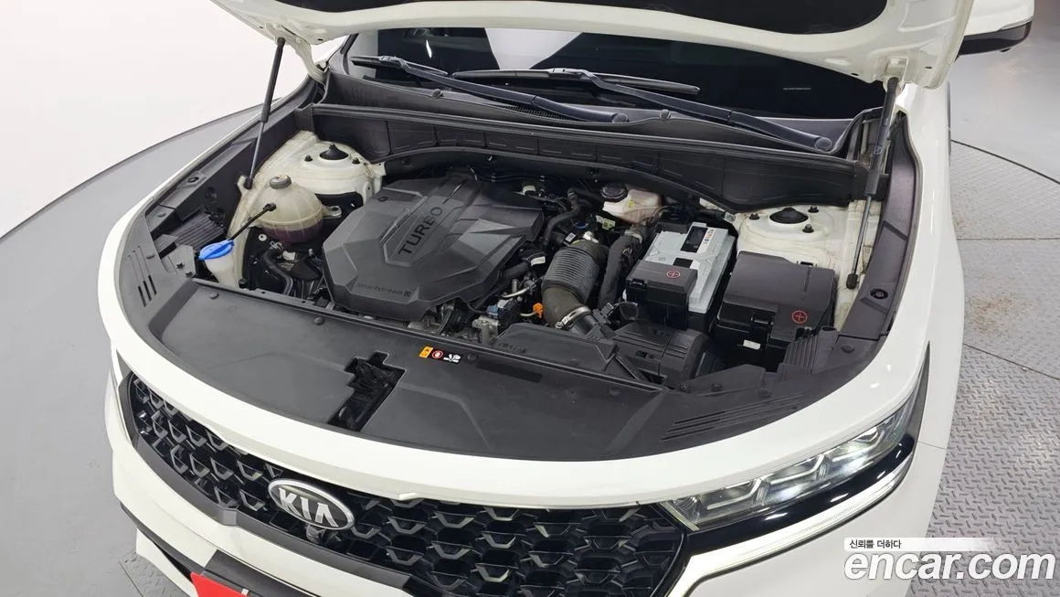 Kia Sorento — фото 9