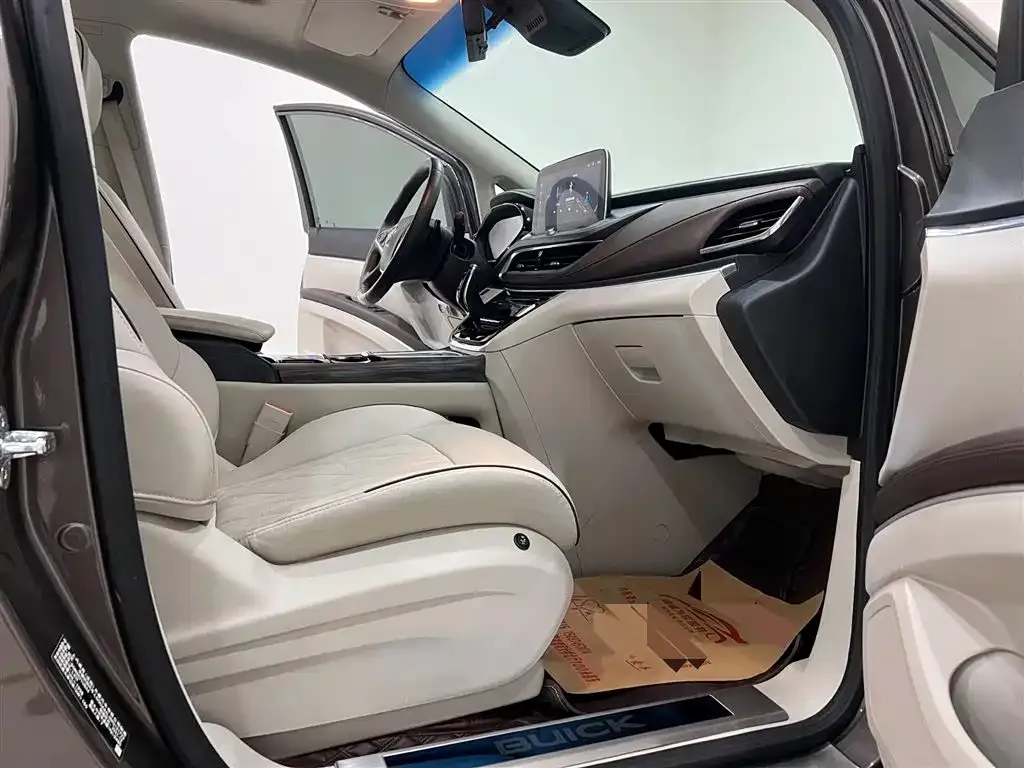 Buick GL8 2022 из CN, фото 5