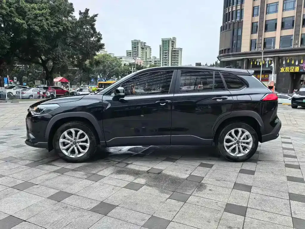 Toyota Frontlander 2024 из CN, фото 9