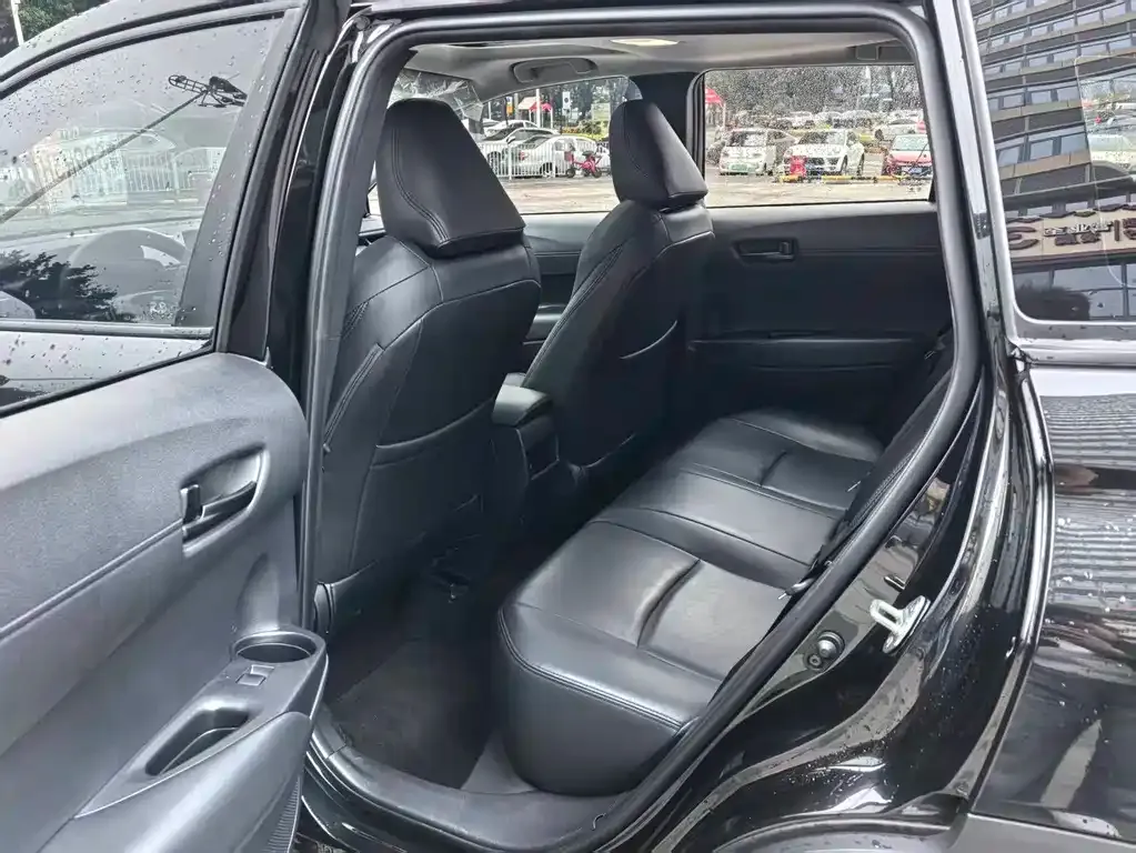 Toyota Frontlander 2024 из CN, фото 5