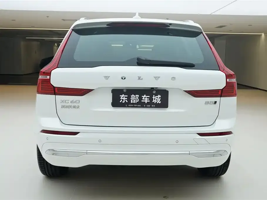 Volvo XC60 2025 из CN, фото 3