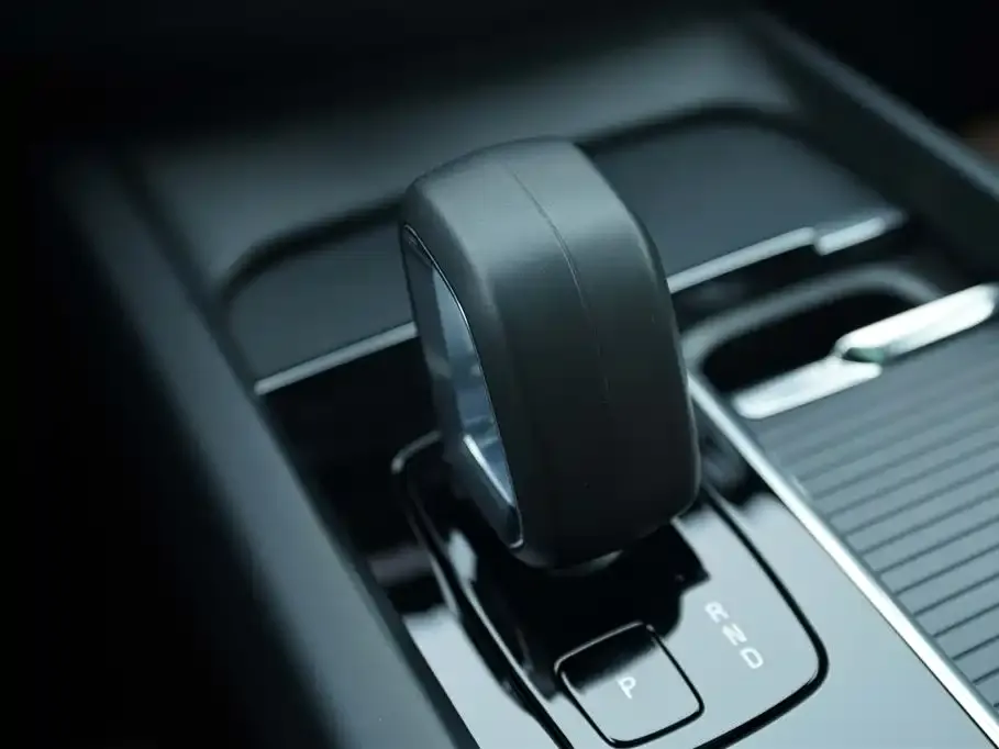 Volvo XC60 2025 из CN, фото 8