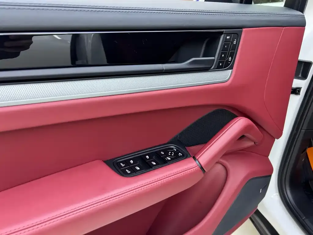 Porsche Cayenne 2024 из CN, фото 8
