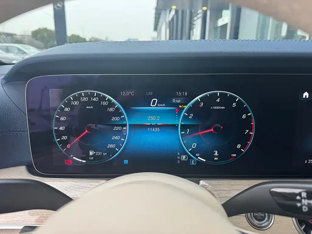 Mercedes-Benz E-Class (Import) 2023 из CN, фото 3
