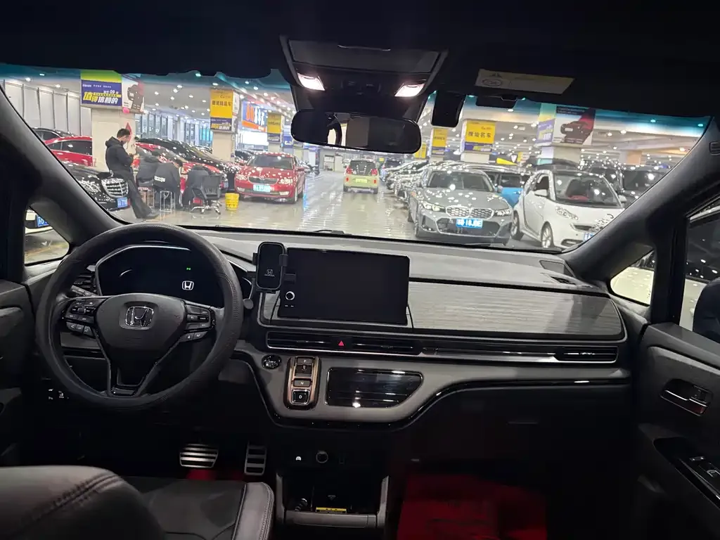 Honda Elysion 2025 из CN, фото 3