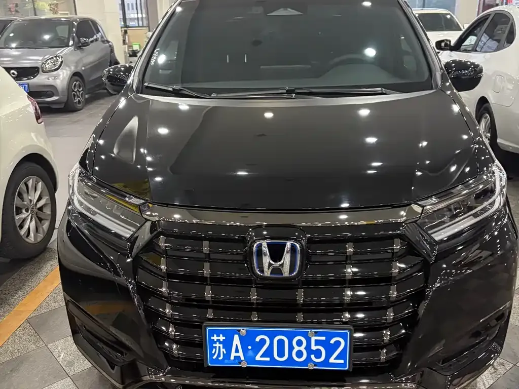 Honda Elysion 2025 из CN, фото 8