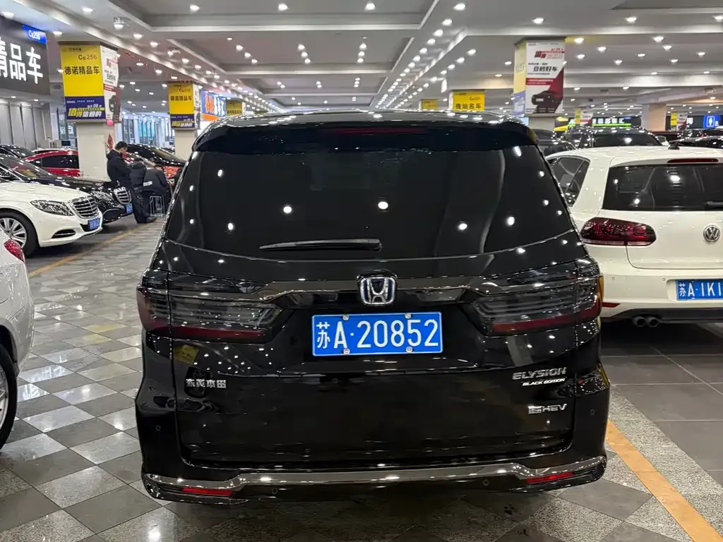 Honda Elysion 2025 из CN, фото 6
