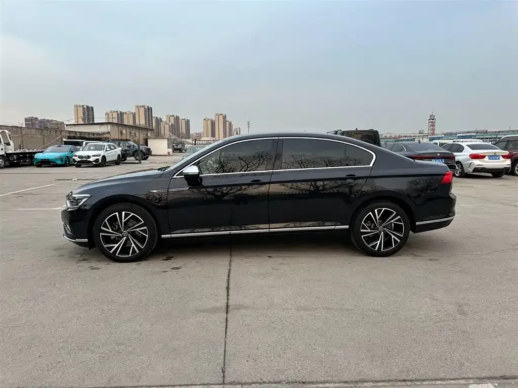 Volkswagen Magotan 2022 из CN, фото 10