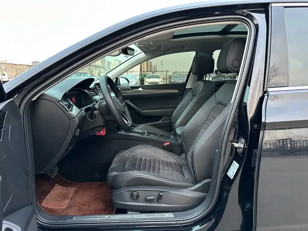 Volkswagen Magotan 2022 из CN, фото 3