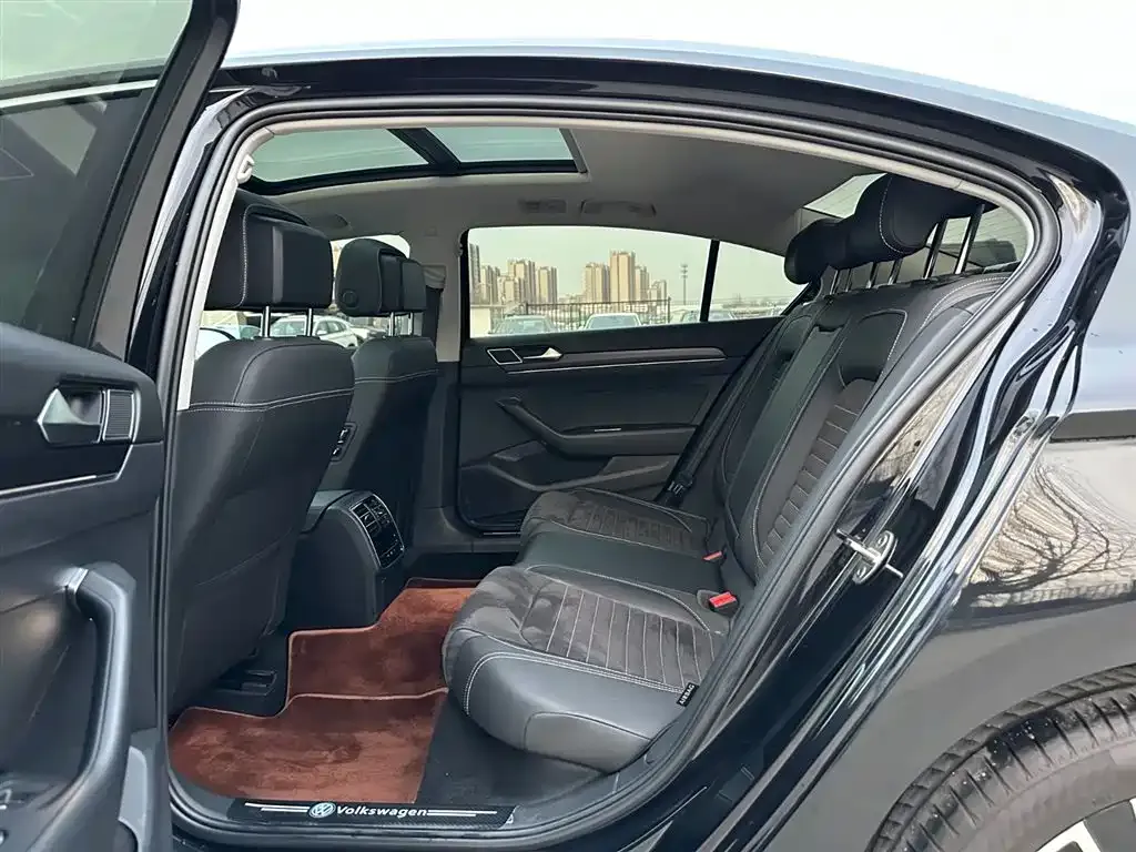Volkswagen Magotan 2022 из CN, фото 9