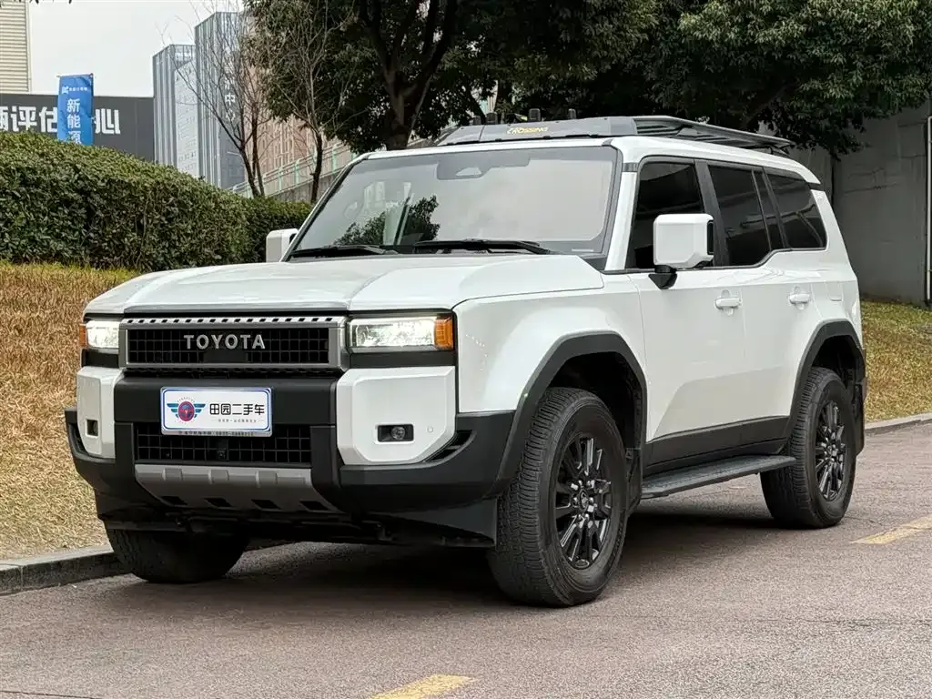 Toyota Prado 2024 из CN, фото 1