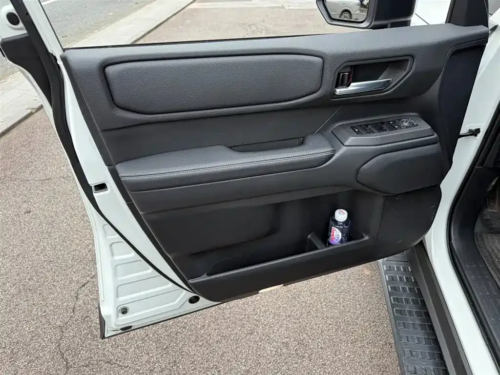 Toyota Prado 2024 из CN, фото 8