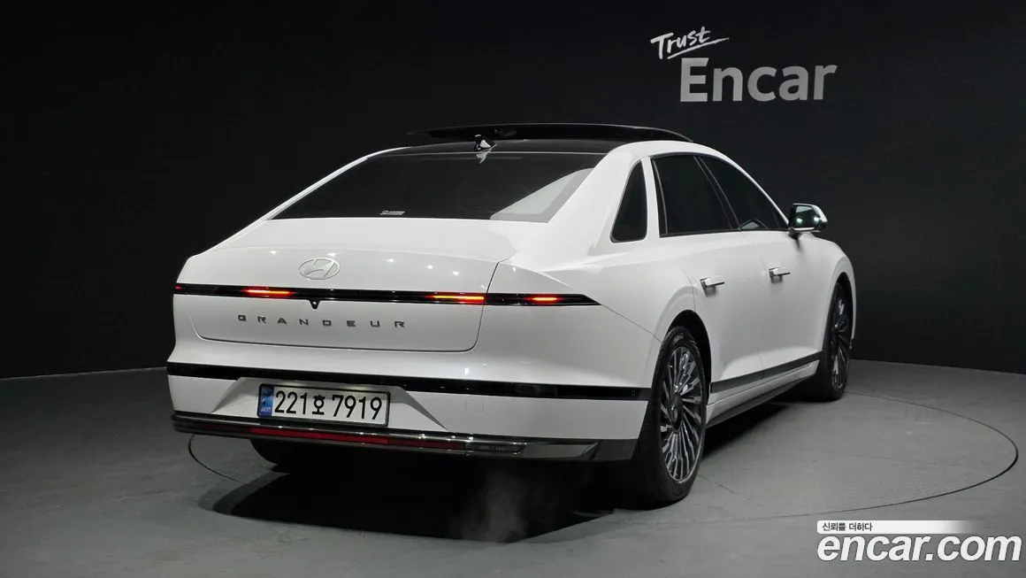 Hyundai Grandeur 2024 из KR, фото 2