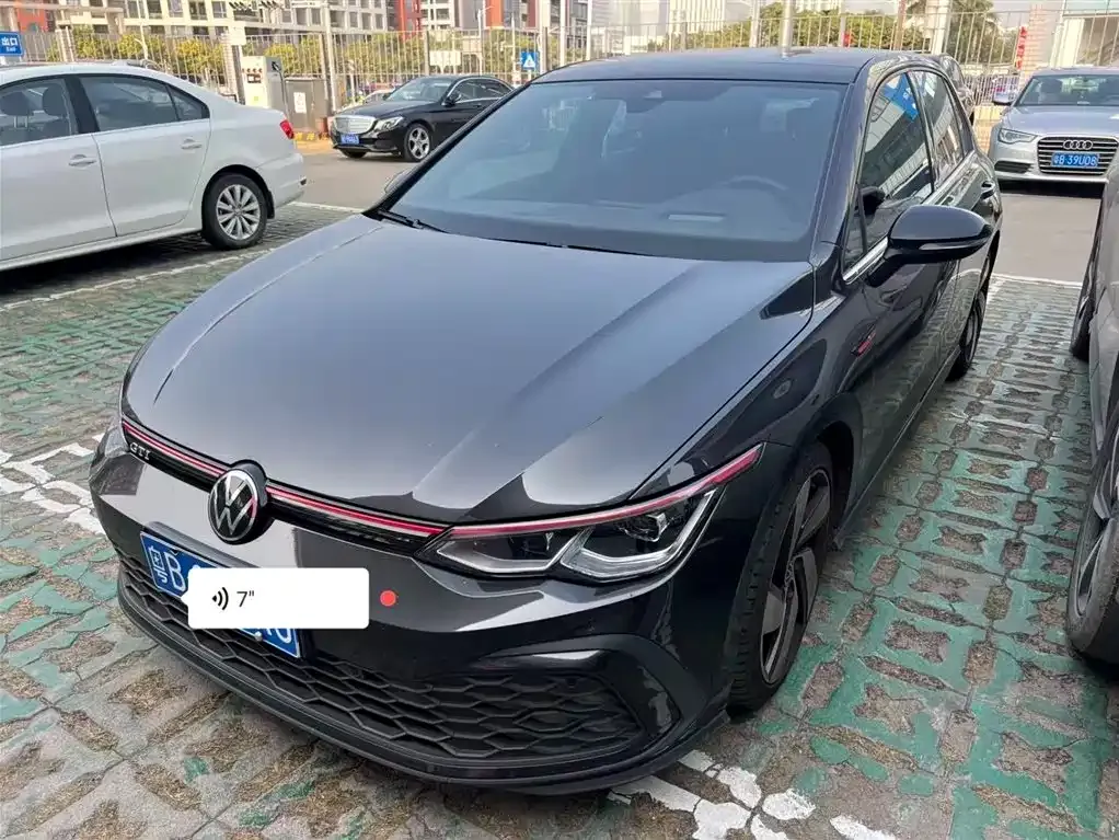 Volkswagen Golf GTI 2023 из CN, фото 1