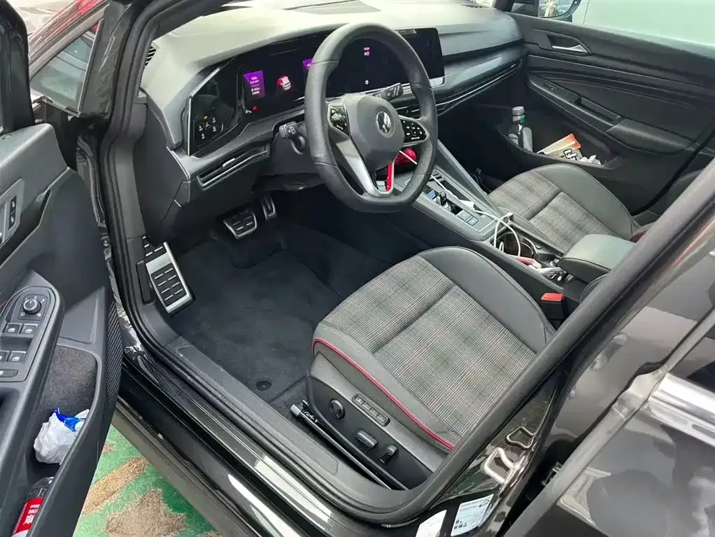 Volkswagen Golf GTI 2023 из CN, фото 5