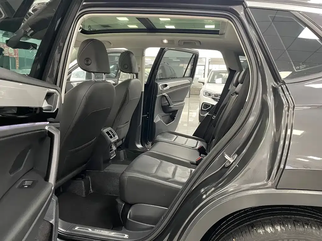 Volkswagen Tayron 2022 из CN, фото 5