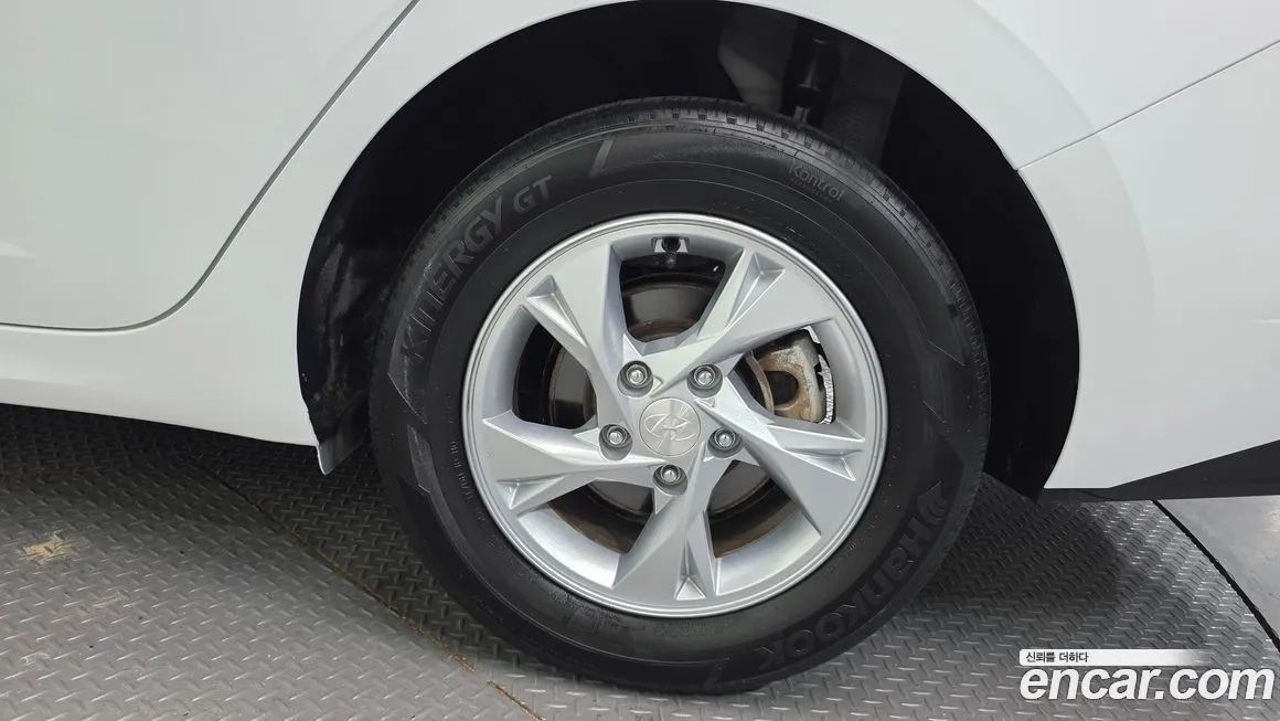 Hyundai AVANTE 2021 из KR, фото 4