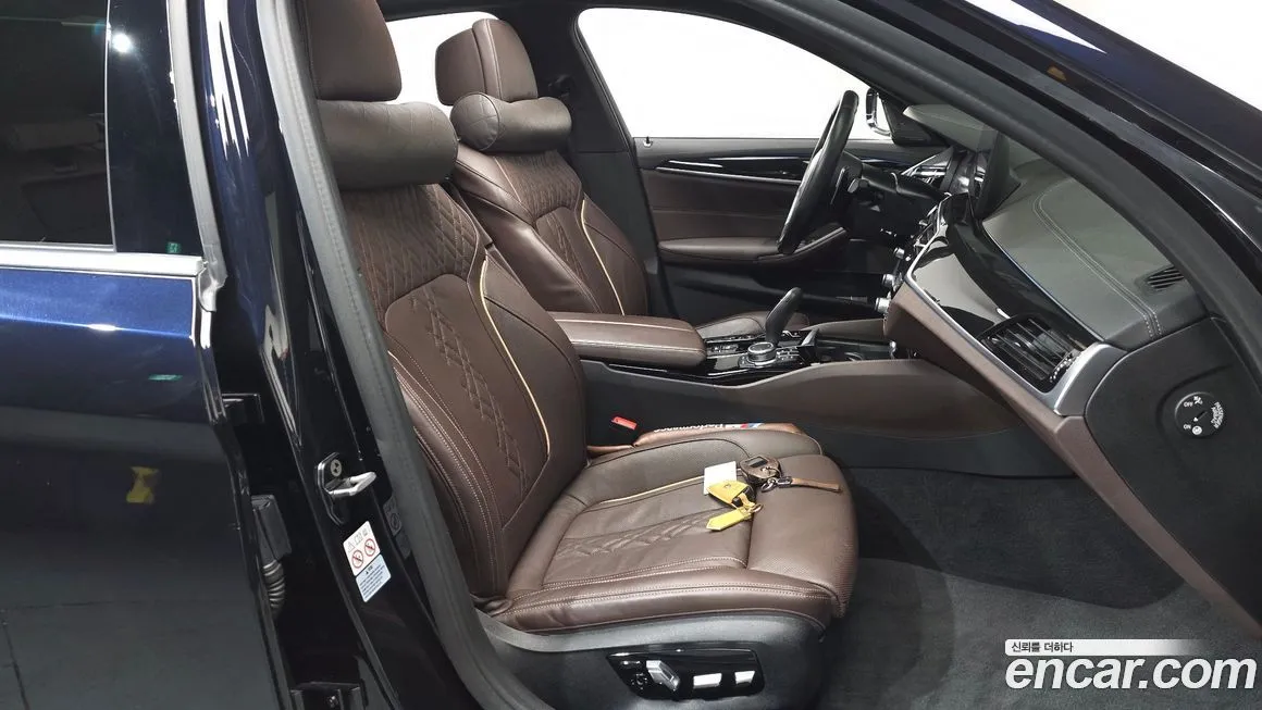 BMW 5-Series 2022 из KR, фото 10