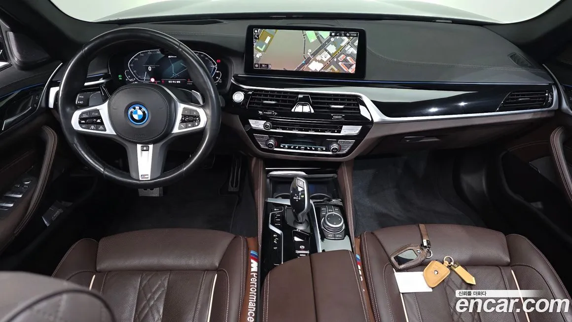 BMW 5-Series 2022 из KR, фото 8