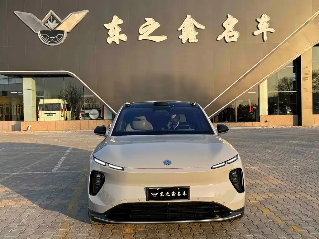 NIO EC6 — фото 8