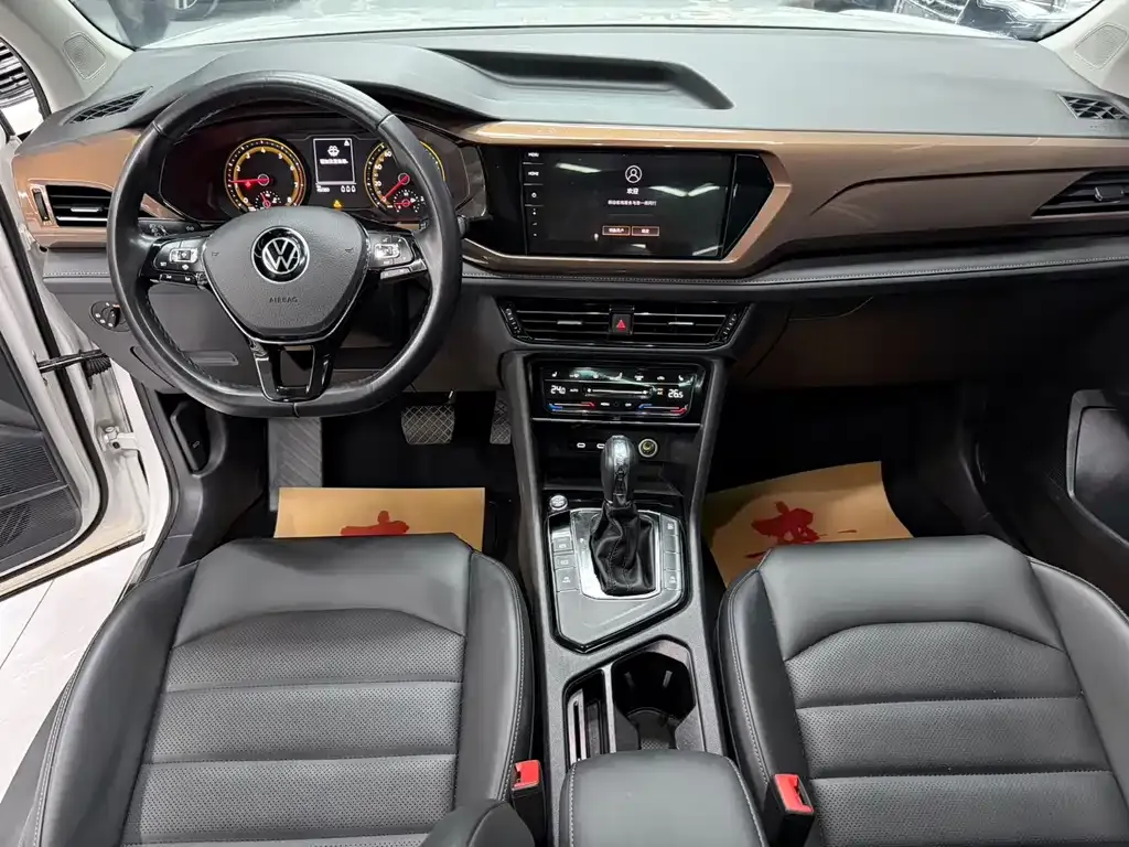 Volkswagen Tharu 2022 из CN, фото 8