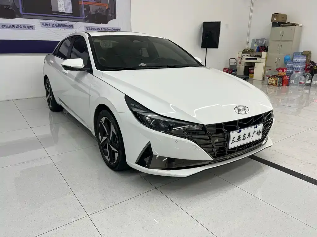 Hyundai Elantra 2023 из CN, фото 7