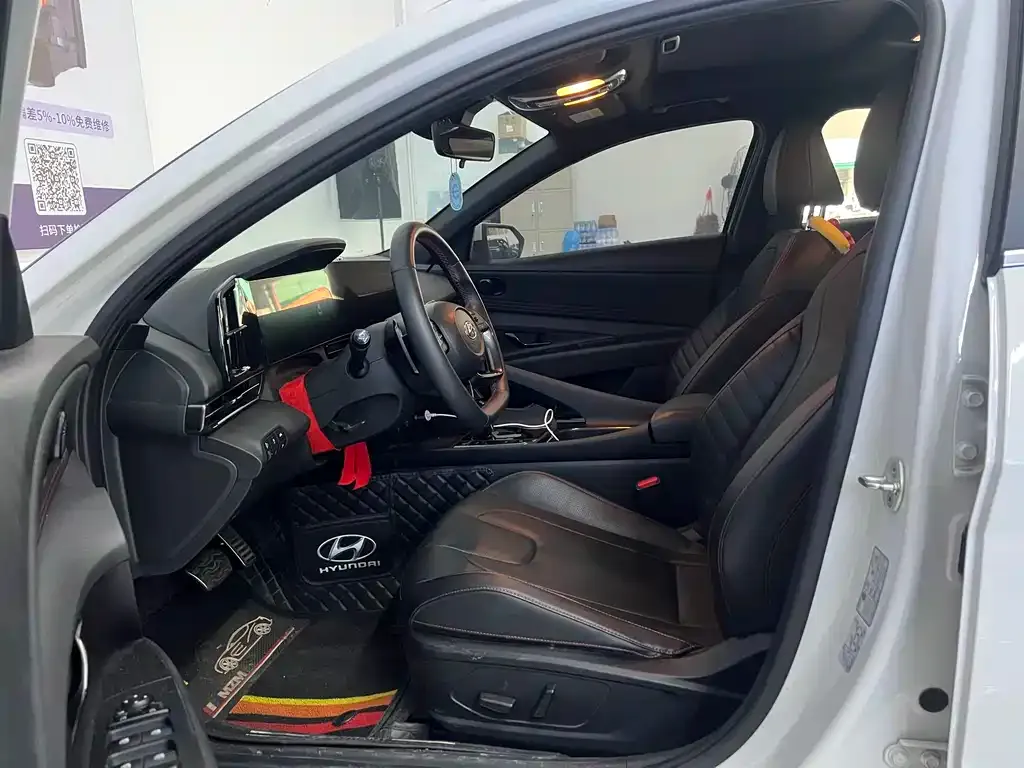 Hyundai Elantra 2023 из CN, фото 3