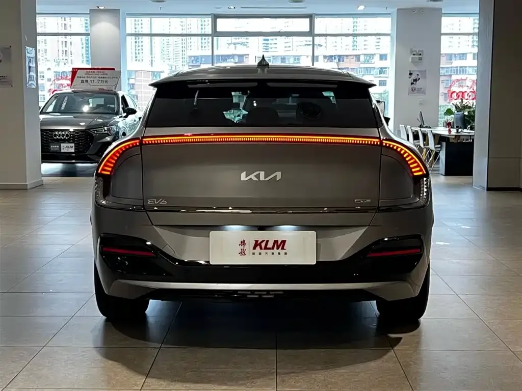 Kia EV6 2023 из CN, фото 10