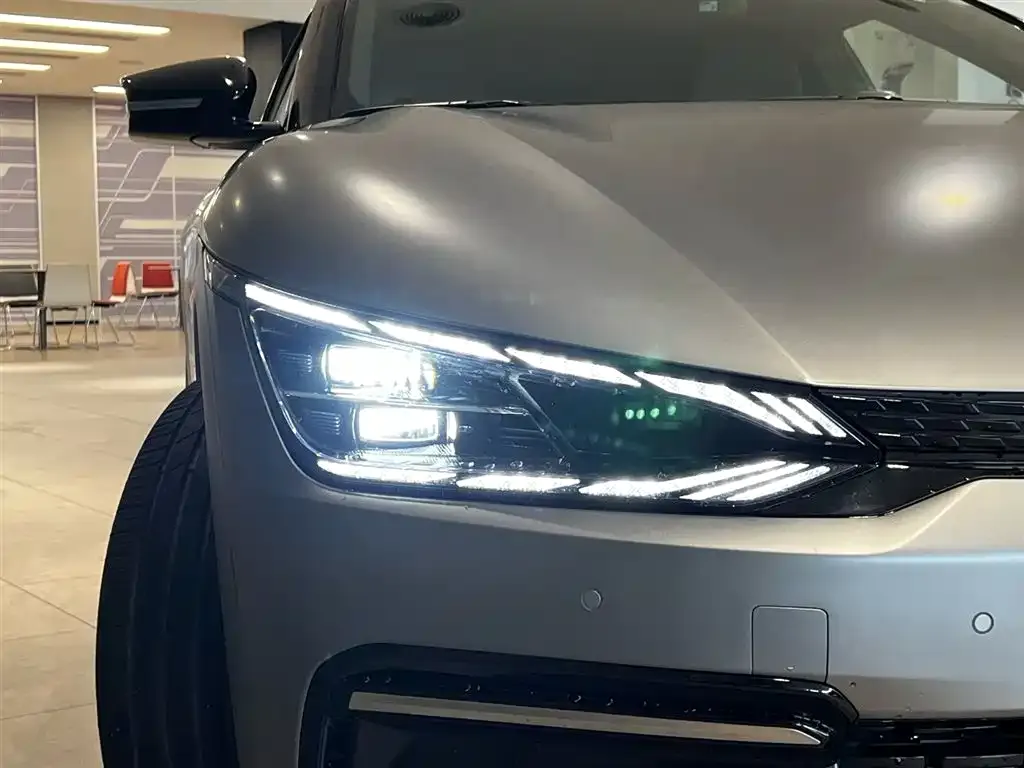 Kia EV6 2023 из CN, фото 7