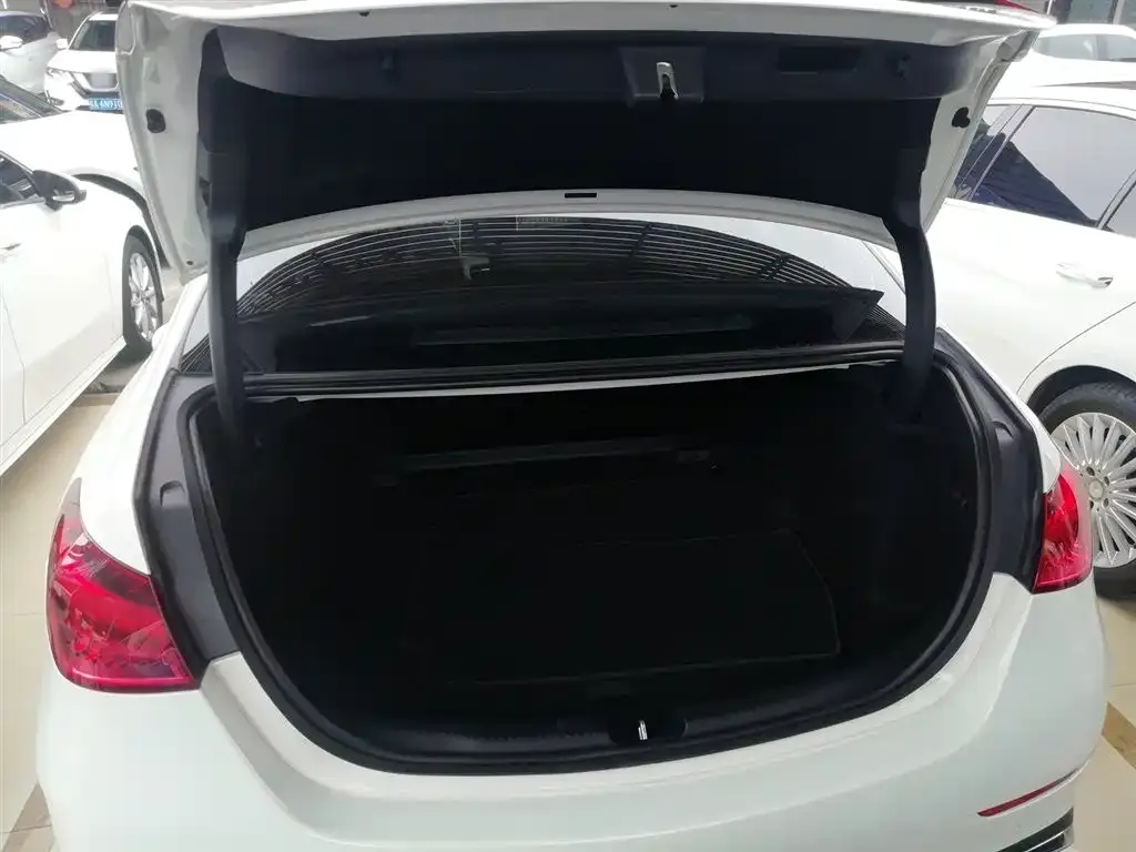 Mercedes-Benz C-Class 2024 из CN, фото 8