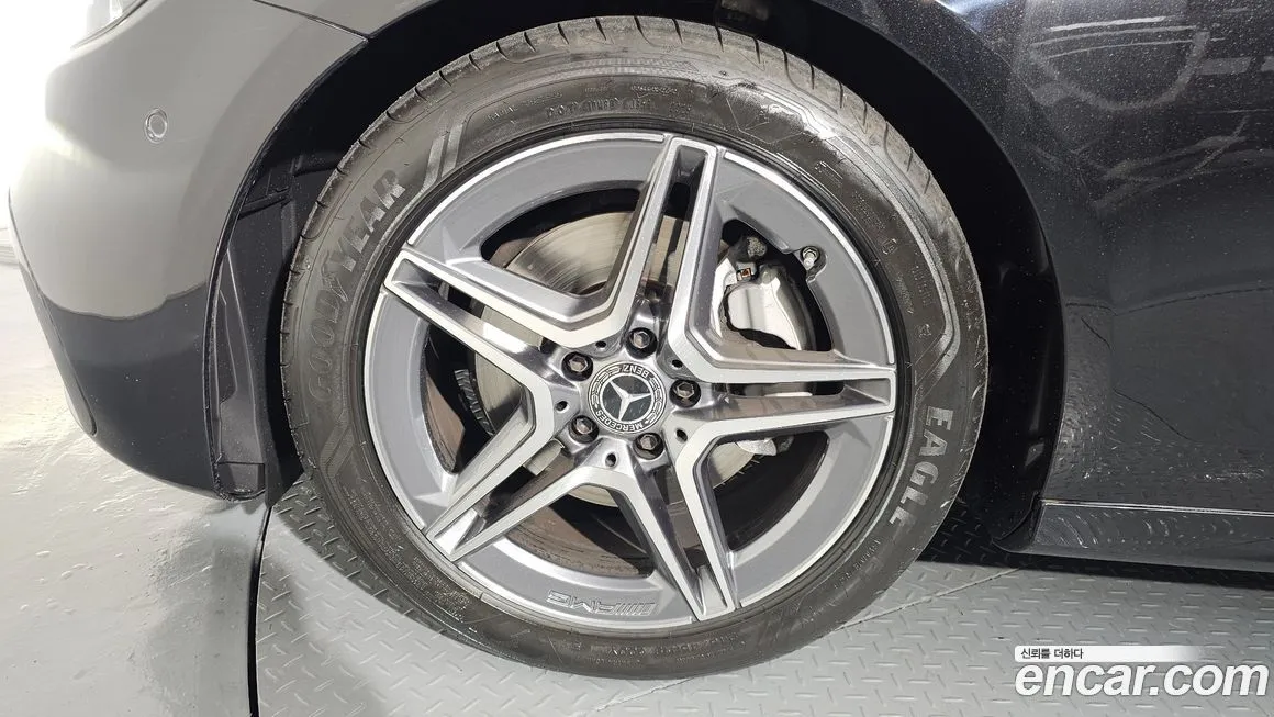 Mercedes-Benz E-Class 2023 из KR, фото 6