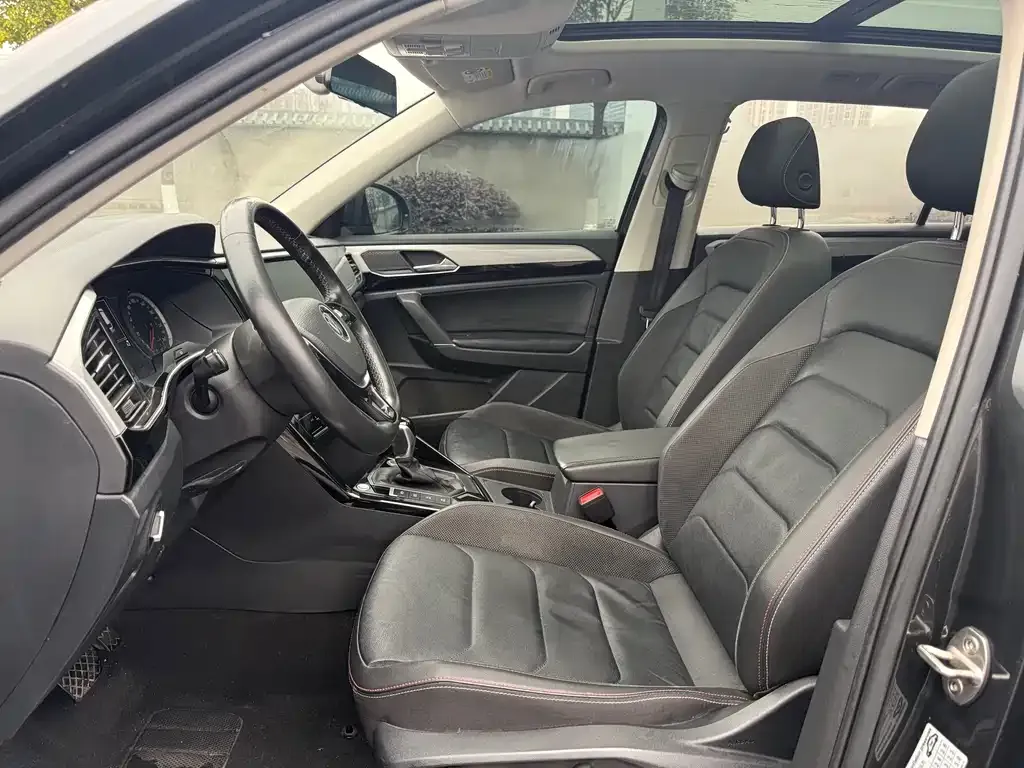 Volkswagen Tayron 2021 из CN, фото 4