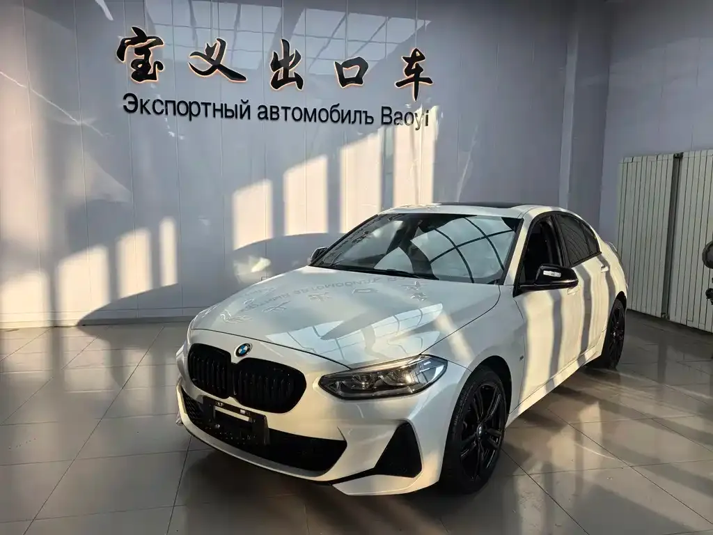 BMW 1 Series 2021 из CN, фото 1