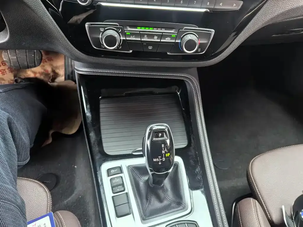 BMW 1 Series 2021 из CN, фото 10