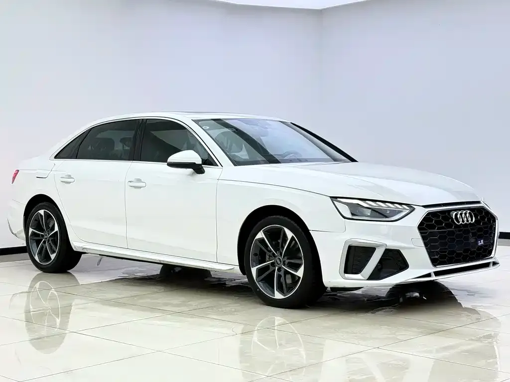 Audi A4L 2022 из CN, фото 6