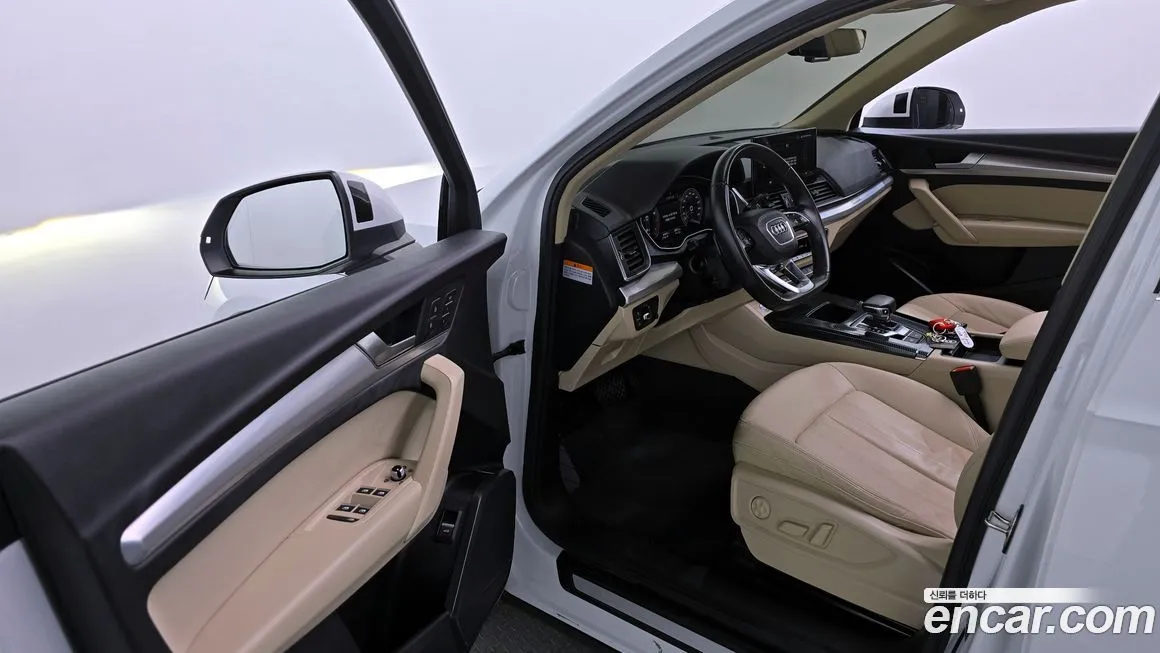 Audi Q5 2022 из KR, фото 2