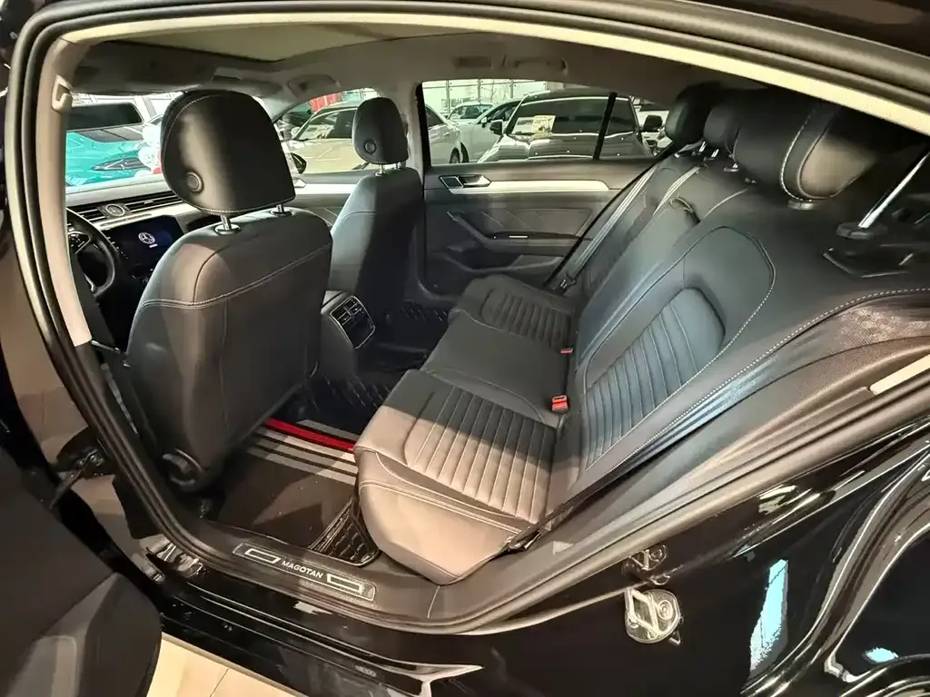 Volkswagen Magotan 2025 из CN, фото 9