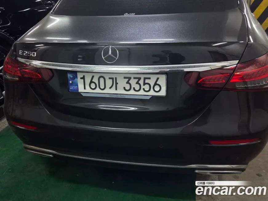 Mercedes-Benz E-Class 2023 из KR, фото 4
