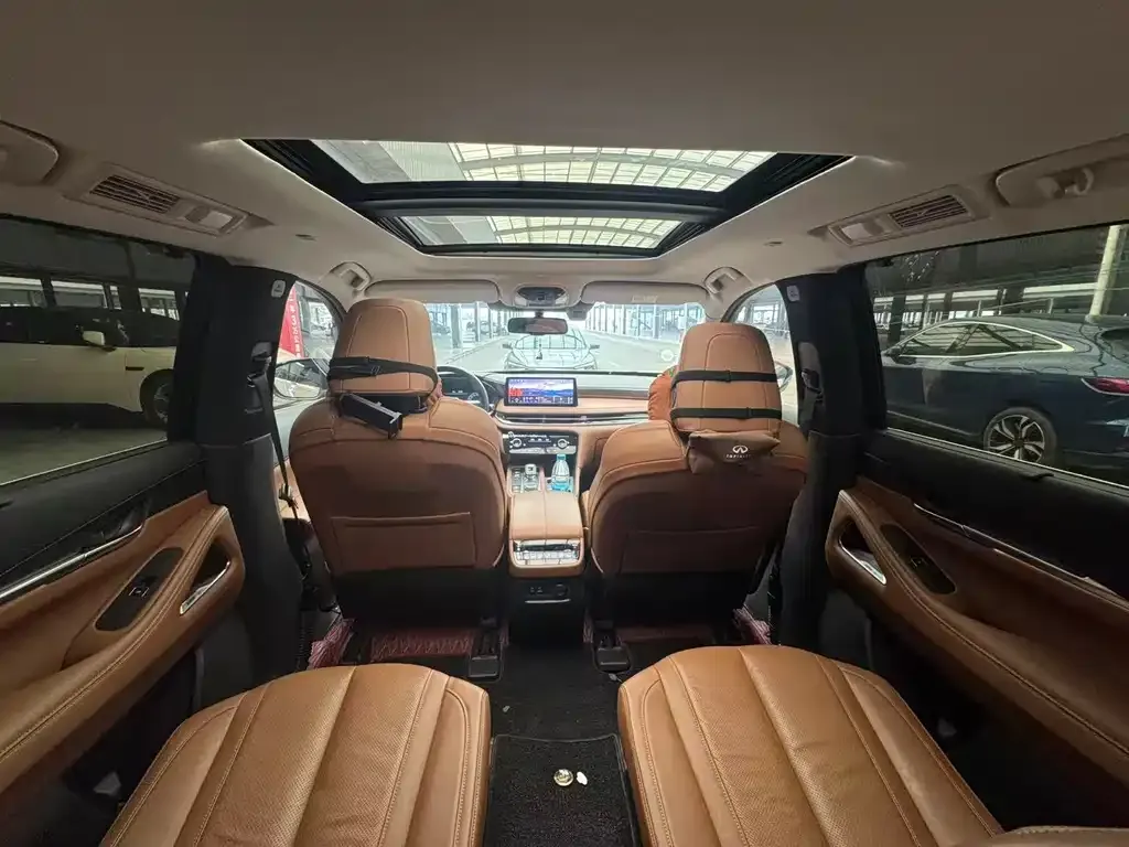 Infiniti QX60 2024 из CN, фото 5