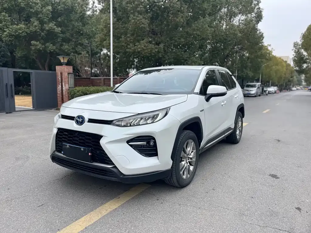 Toyota Wildlander 2023 из CN, фото 1