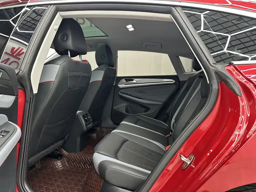 Volkswagen Lamando 2023 из CN, фото 3