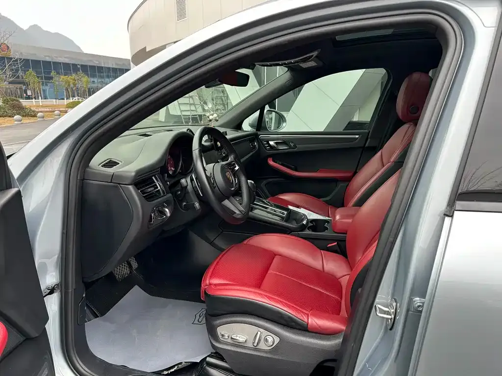 Porsche Macan 2023 из CN, фото 4