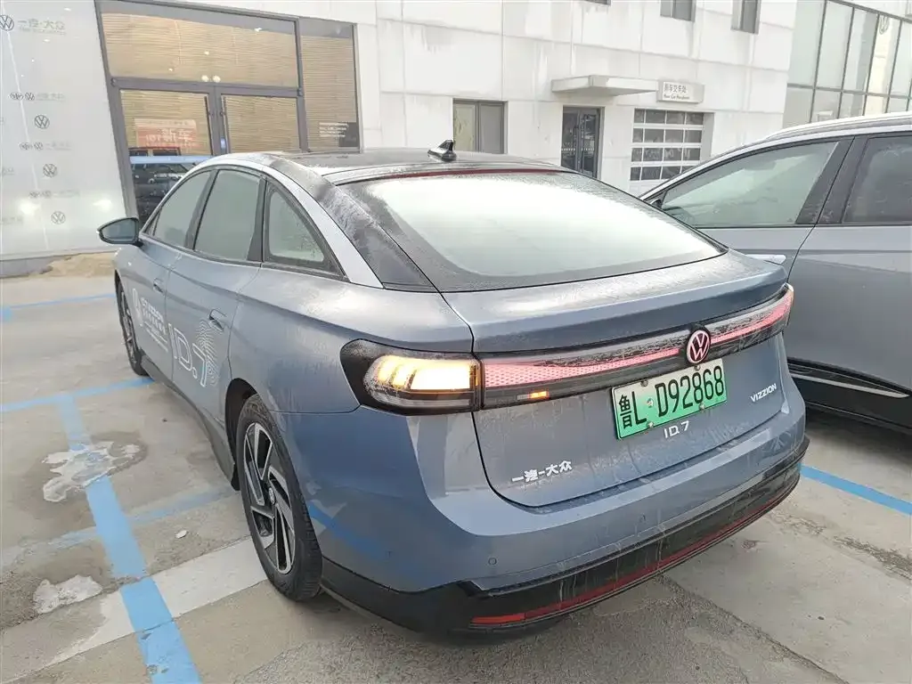 Volkswagen ID.7 VIZZION 2023 из CN, фото 10